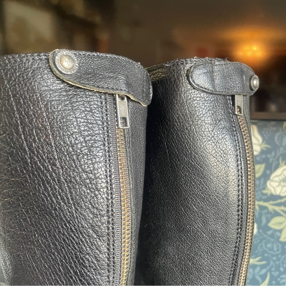 FRYE Melissa Button Back Black Leather Riding Boots - Picture 10 of 11